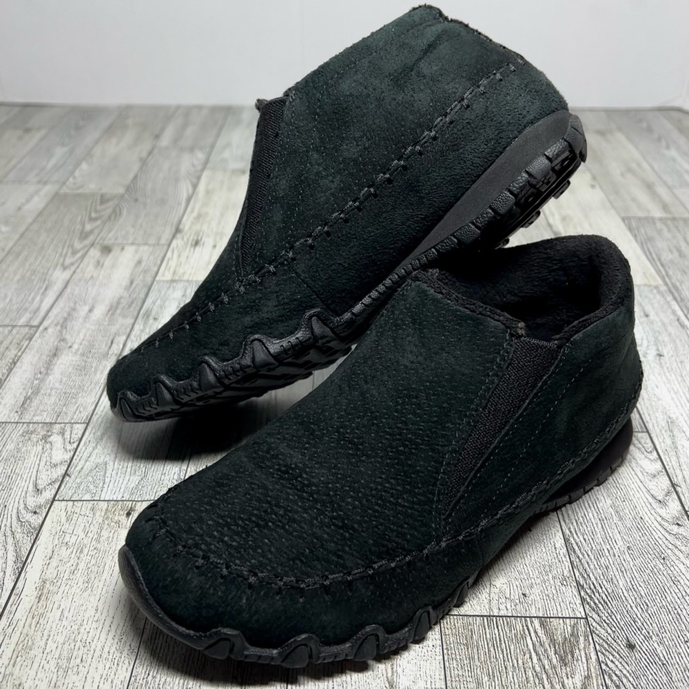 Skechers Relaxed Fit Bikers Navajo Slip On No Tie Shoes Suede & Fur *ALL BLACK*